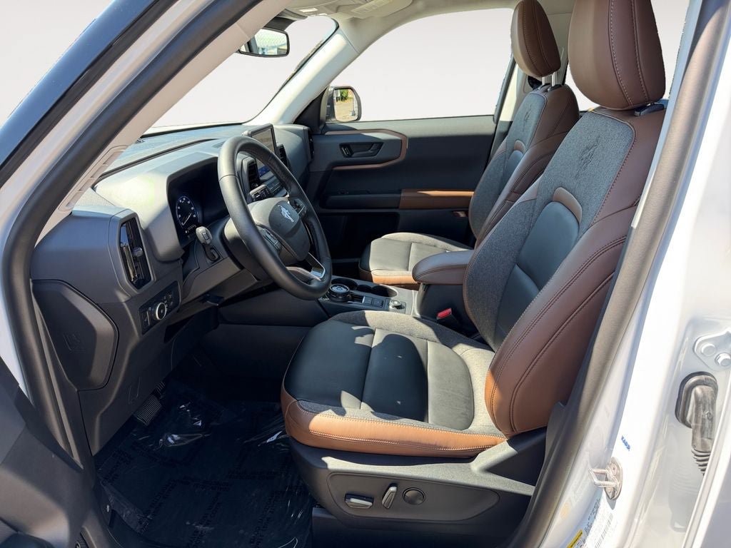 Used 2024 Ford Bronco Sport Outer Banks w/ Tech Package AWD/4WD image 6