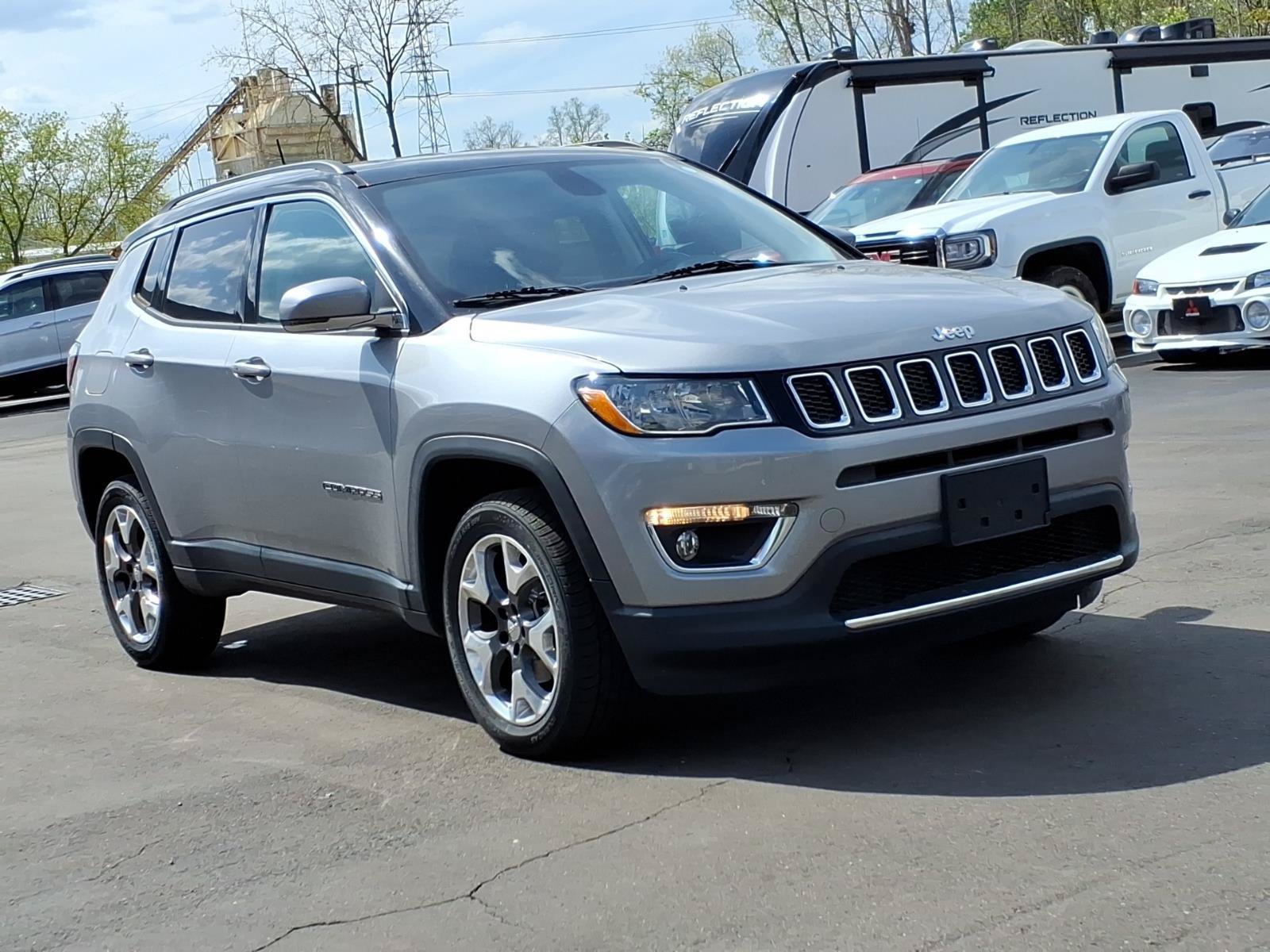Used 2018 Jeep Compass Limited w/ Navigation Group AWD/4WD image 7