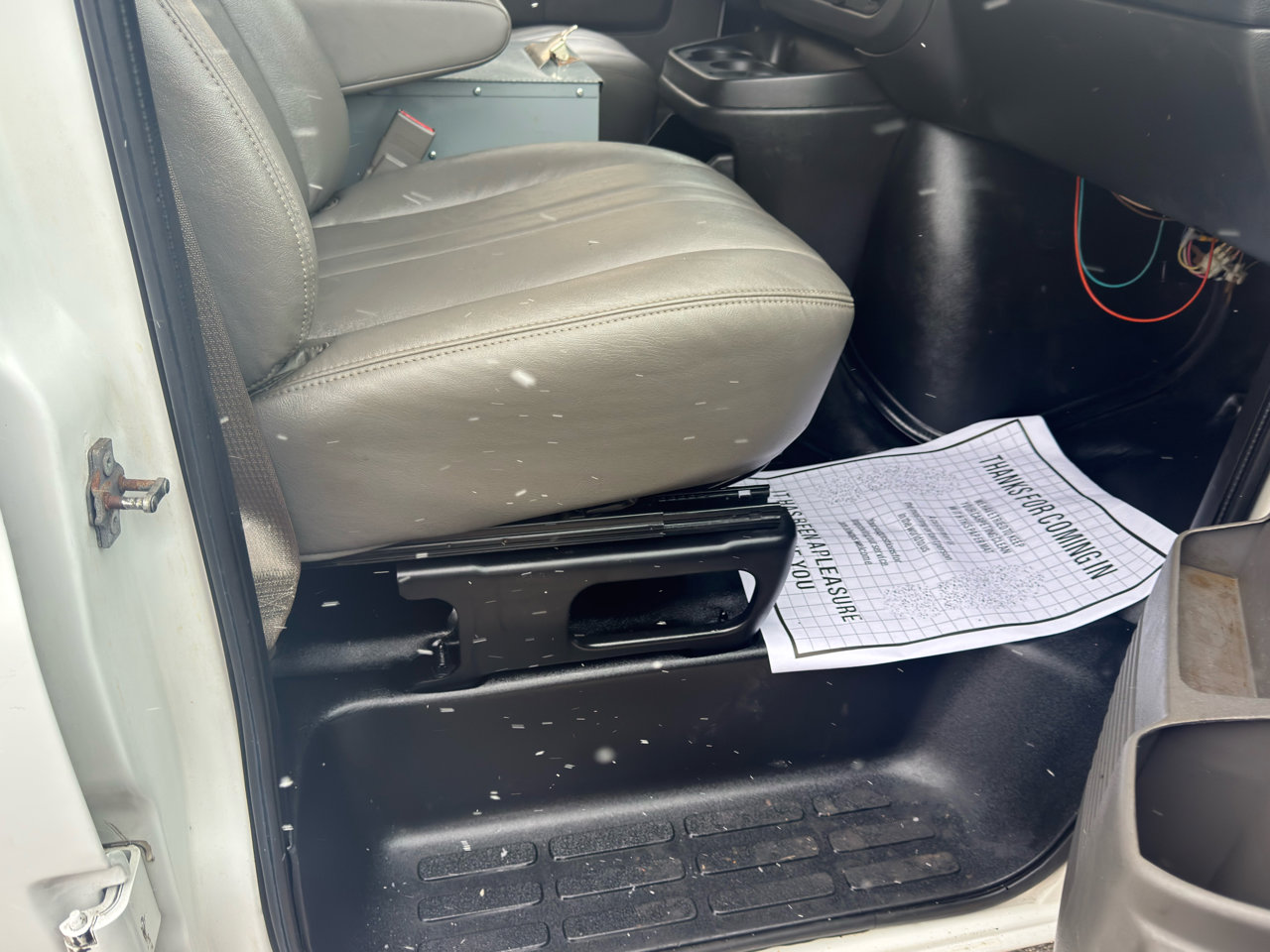 Used 2015 Chevrolet Express 3500 image 27