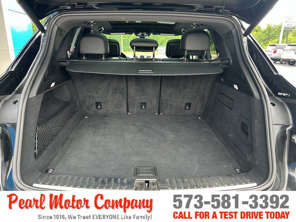Used 2023 Porsche Cayenne Platinum Edition AWD/4WD image 22