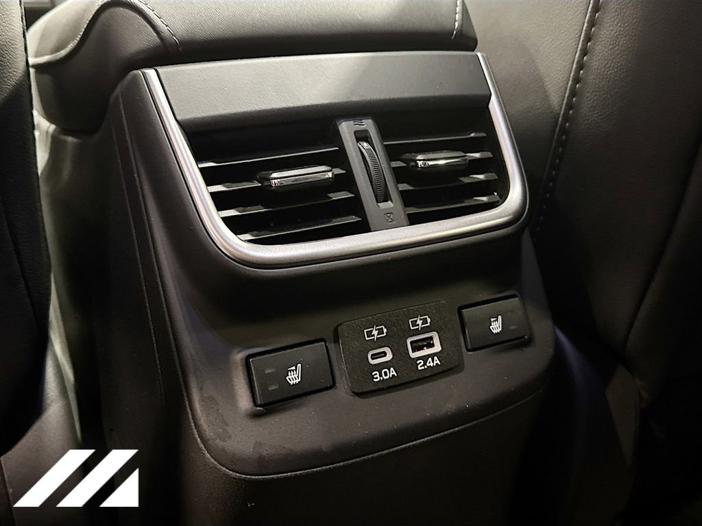 Certified 2025 Subaru Outback Limited image 28