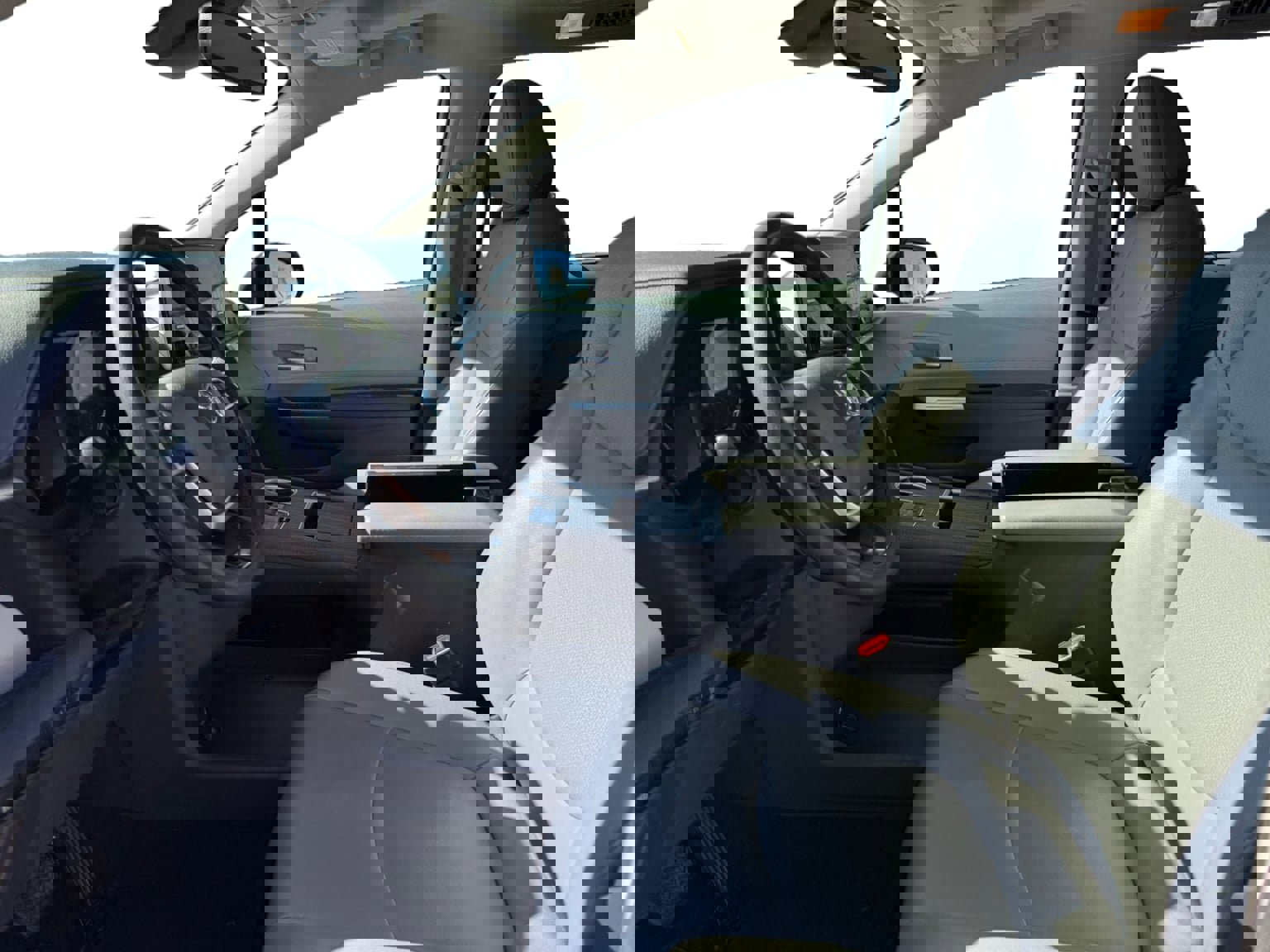 Used 2022 Toyota Sienna XLE image 10