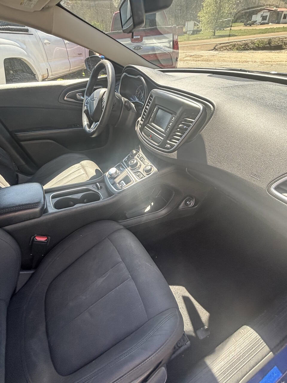 Used 2015 Chrysler 200 Limited image 20
