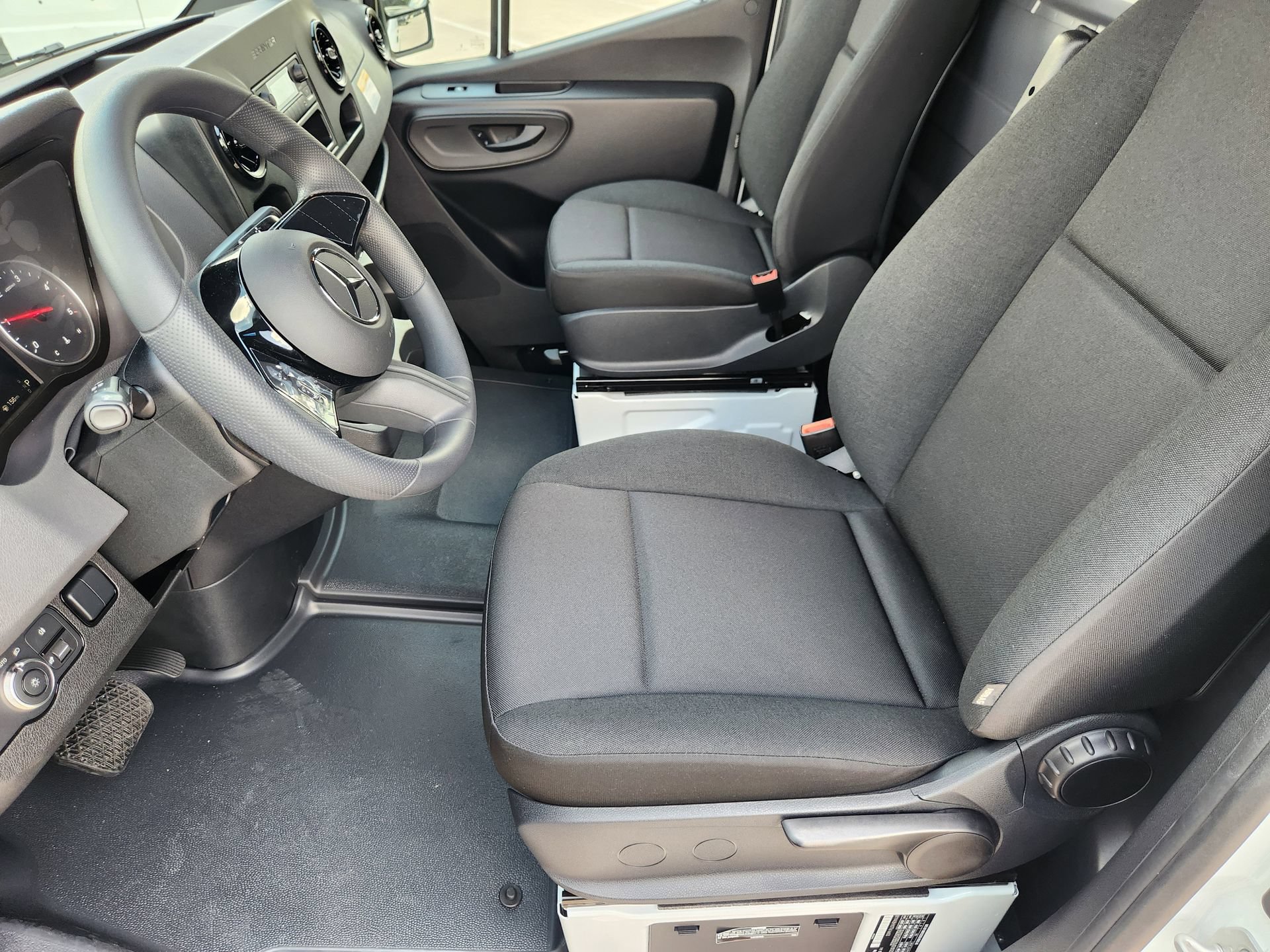 New 2026 Mercedes-Benz Sprinter 2500 image 11