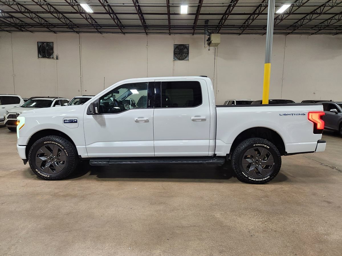 Used 2024 Ford F150 Lightning Flash AWD/4WD image 7