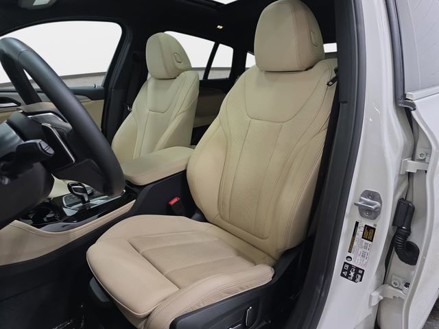 Certified 2025 BMW X4 xDrive30i AWD/4WD image 12