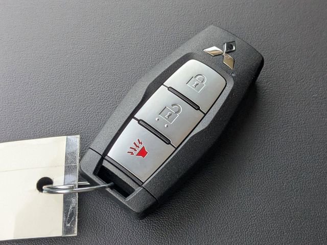 New 2026 Mitsubishi Outlander ES image 30