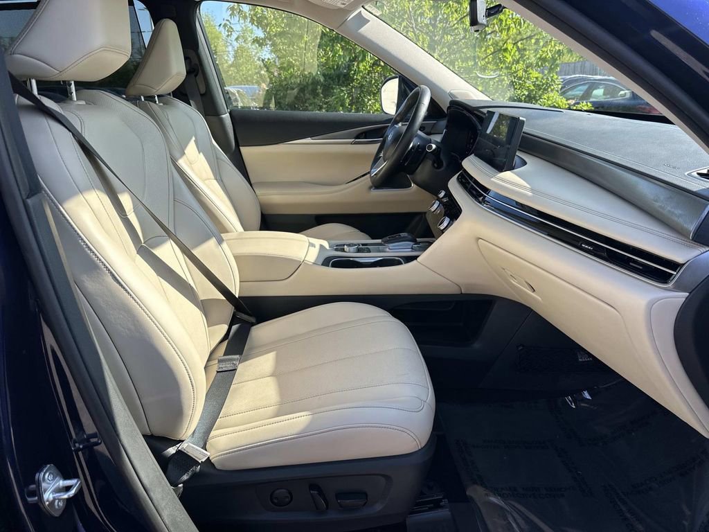 Certified 2023 INFINITI QX60 Luxe w/ Performance Audio Package image 38