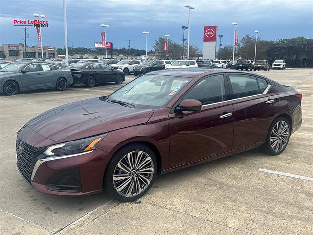 Certified 2025 Nissan Altima 2.5 SL FWD image 3