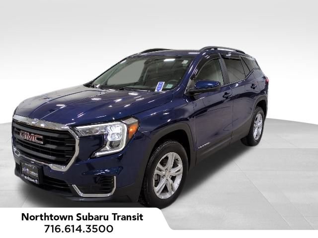 Used 2022 GMC Terrain SLE w/ Driver Convenience Package image 3