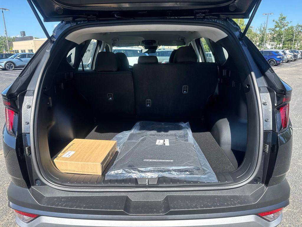 New 2026 Hyundai Tucson SE AWD/4WD image 8