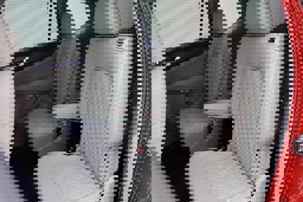 Used 2025 Volkswagen Atlas SEL Premium R-Line image 15