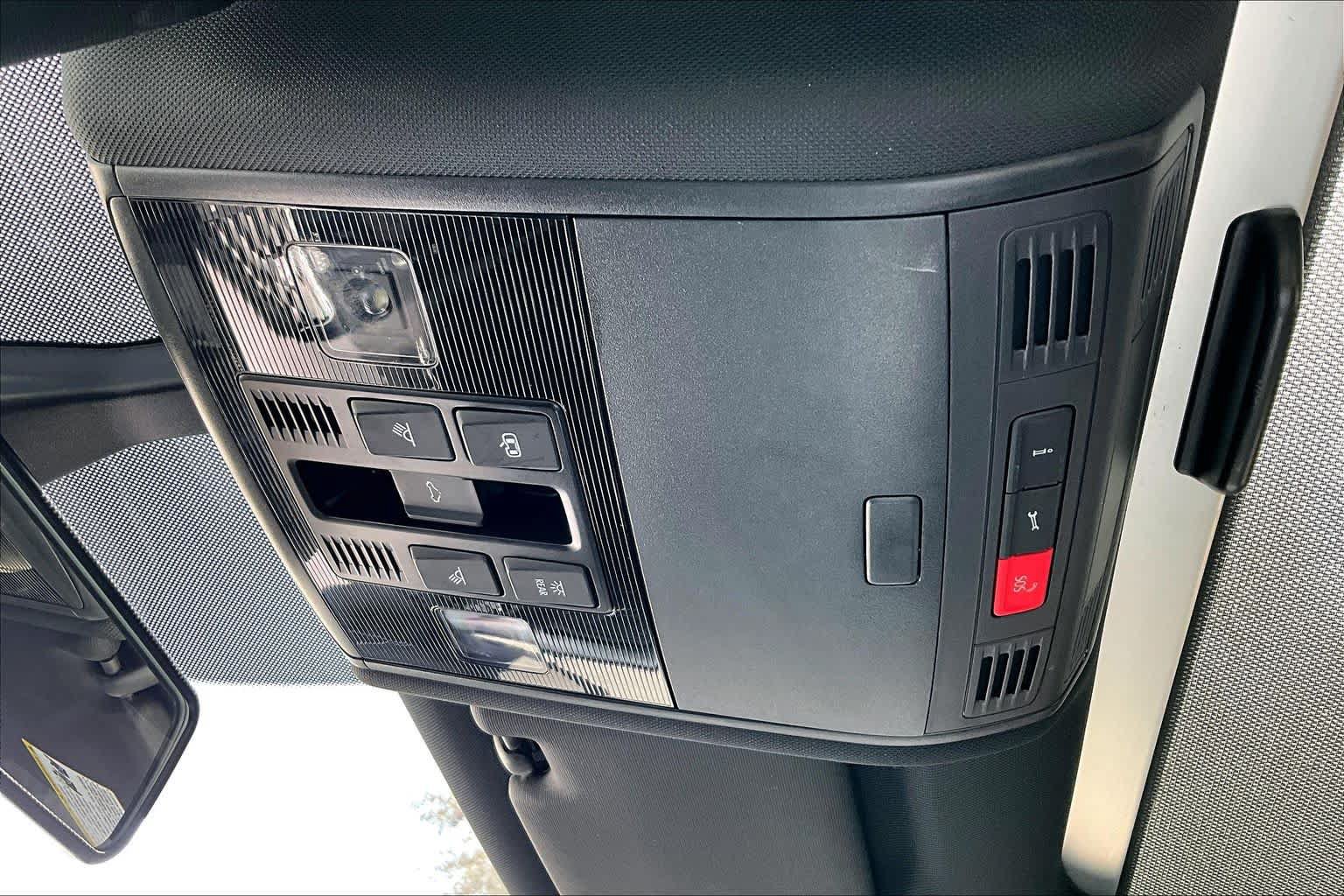 Used 2019 Volkswagen GTI SE w/ SE Experience Package FWD image 32