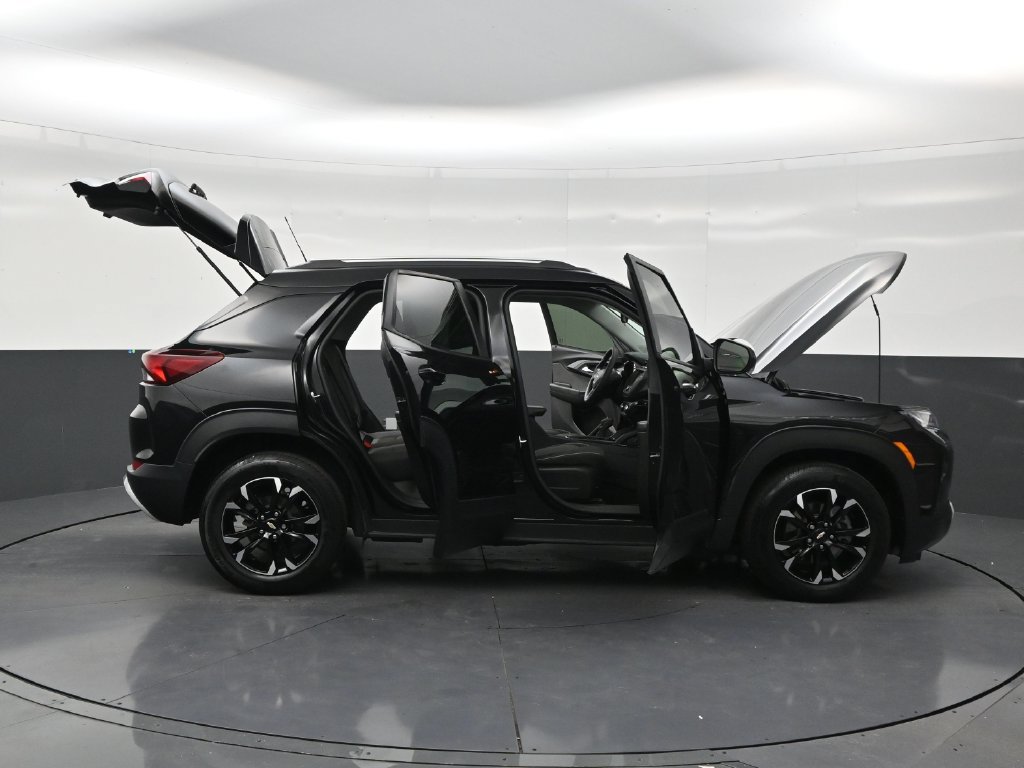 Used 2023 Chevrolet TrailBlazer LT FWD image 28