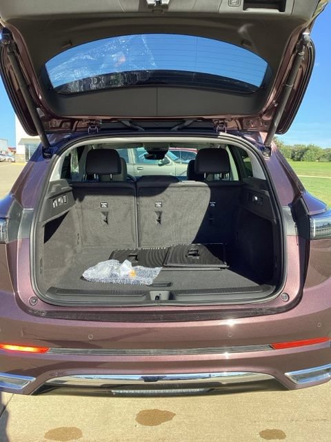Used 2024 Buick Envision Avenir AWD/4WD image 5
