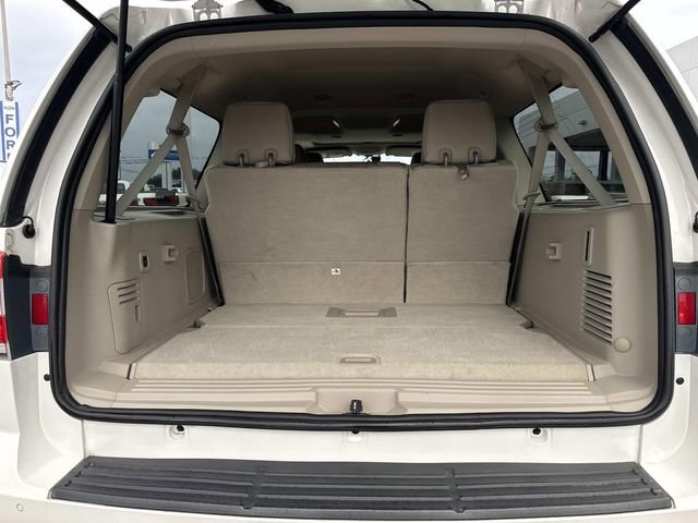 Used 2017 Lincoln Navigator L Select image 13