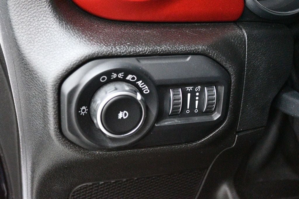 Used 2018 Jeep Wrangler Unlimited Rubicon AWD/4WD image 69