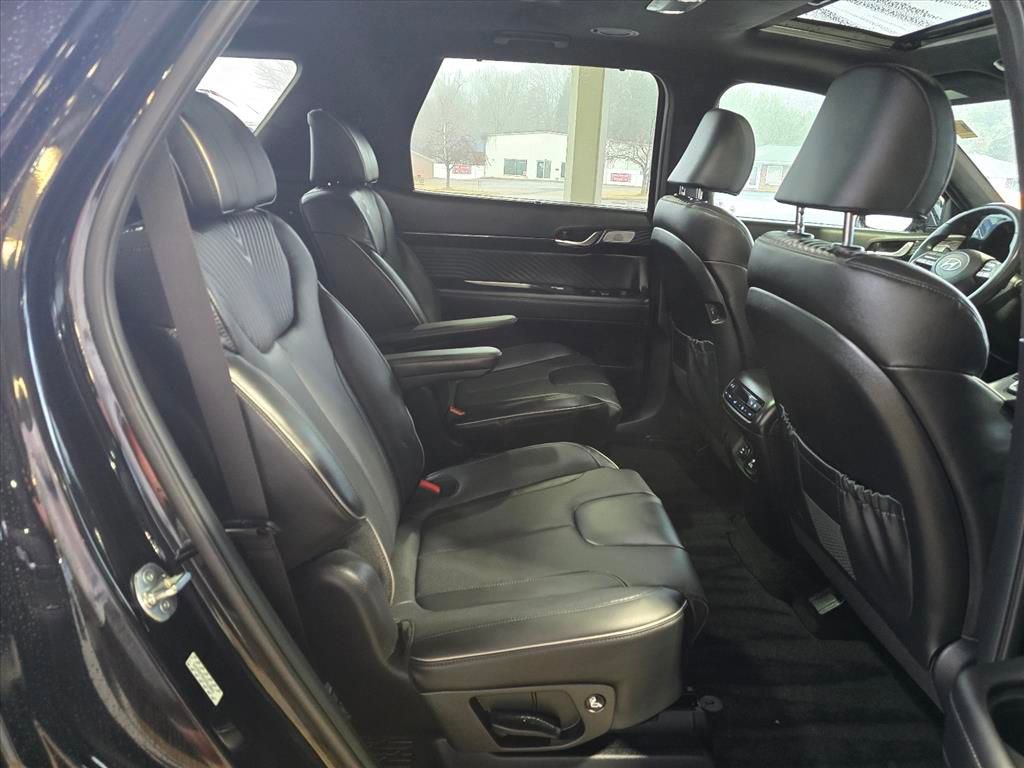 Used 2024 Hyundai Palisade Calligraphy image 13