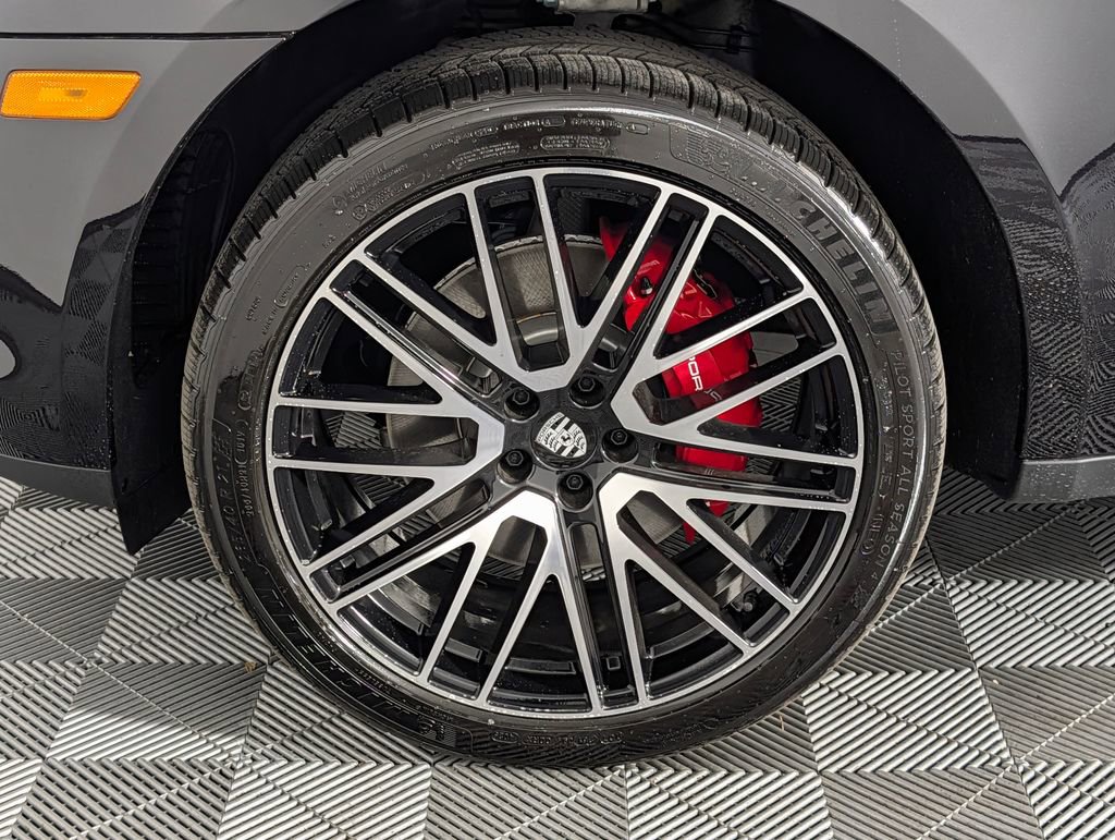 New 2026 Porsche Macan S image 11