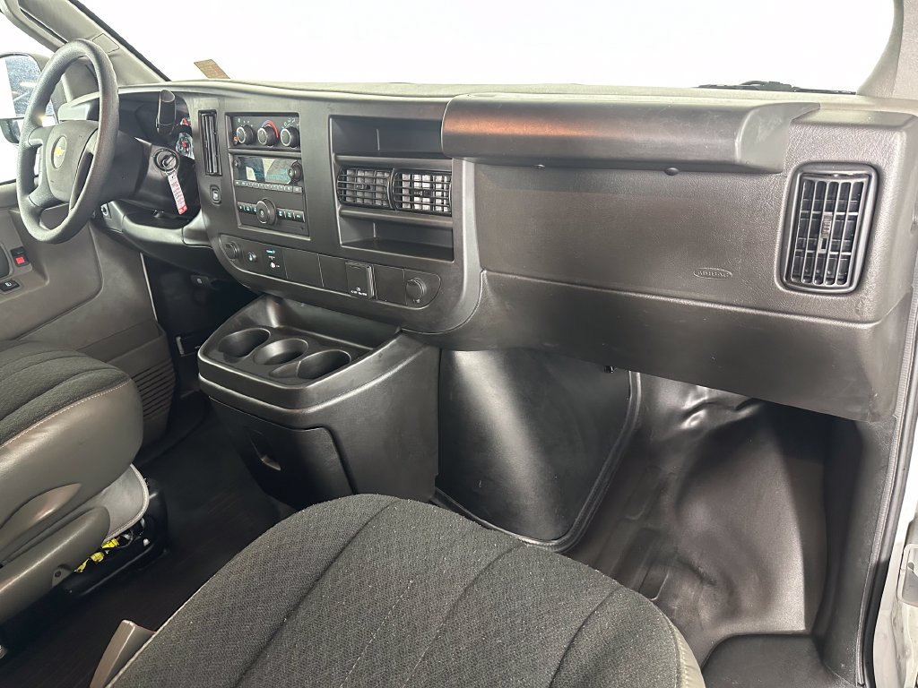 Used 2025 Chevrolet Express 2500 w/ Driver Convenience Package RWD image 27