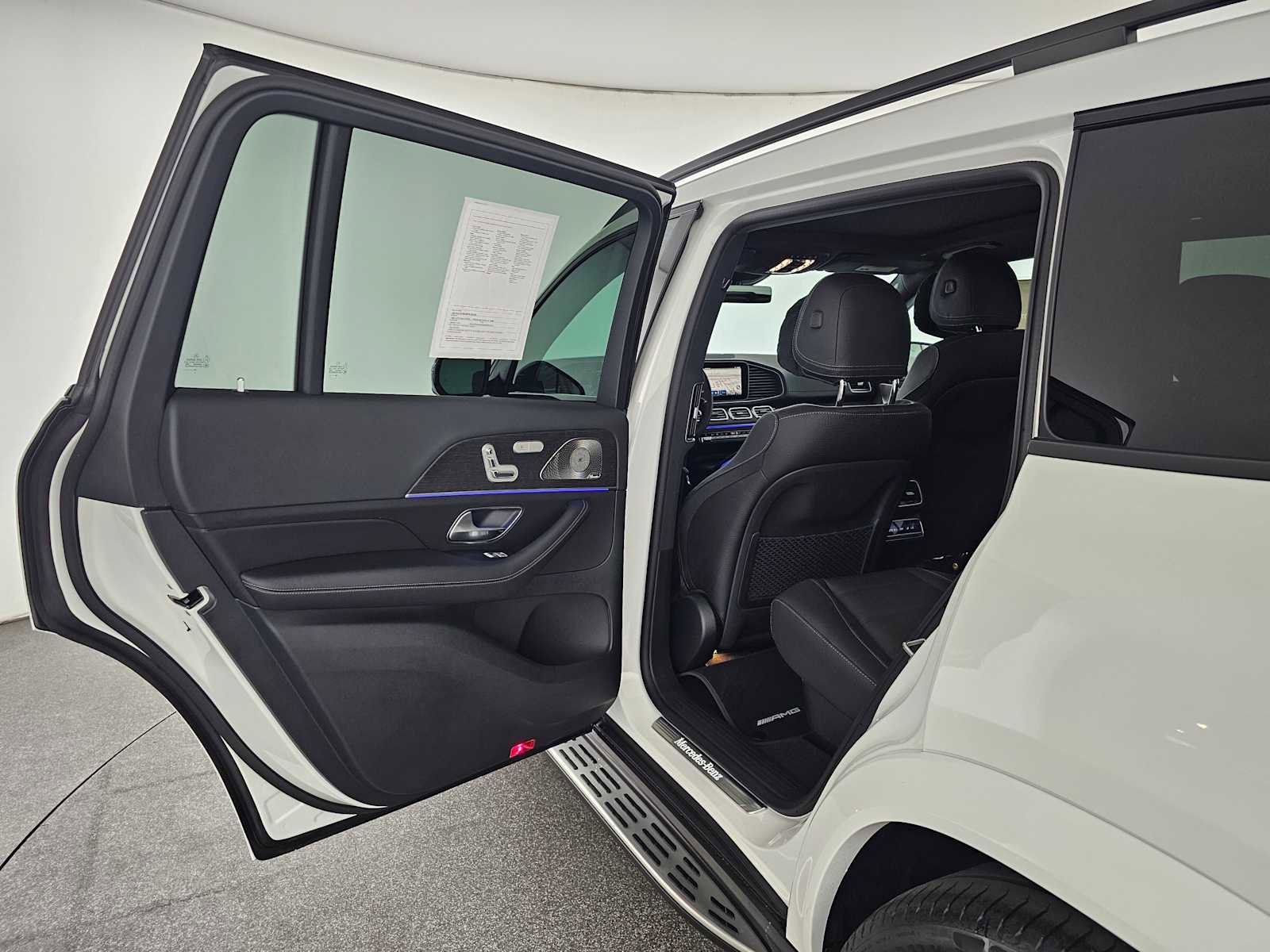 Used 2026 Mercedes-Benz GLS 580 4MATIC image 17