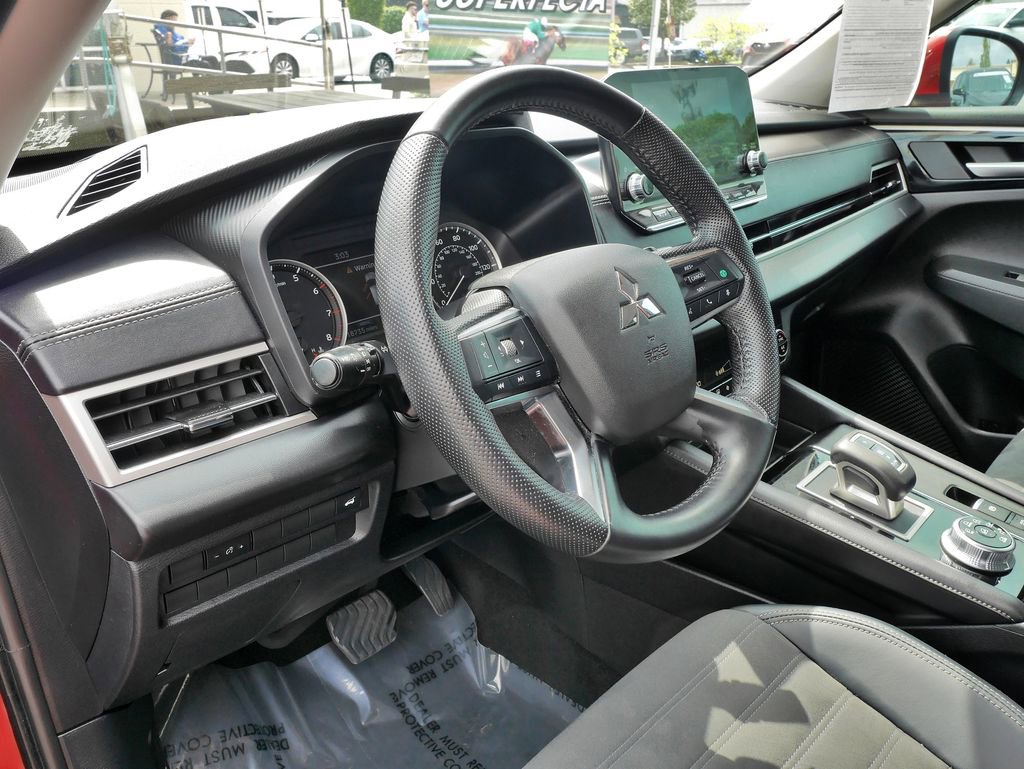 Used 2024 Mitsubishi Outlander SE Black Edition AWD/4WD image 23