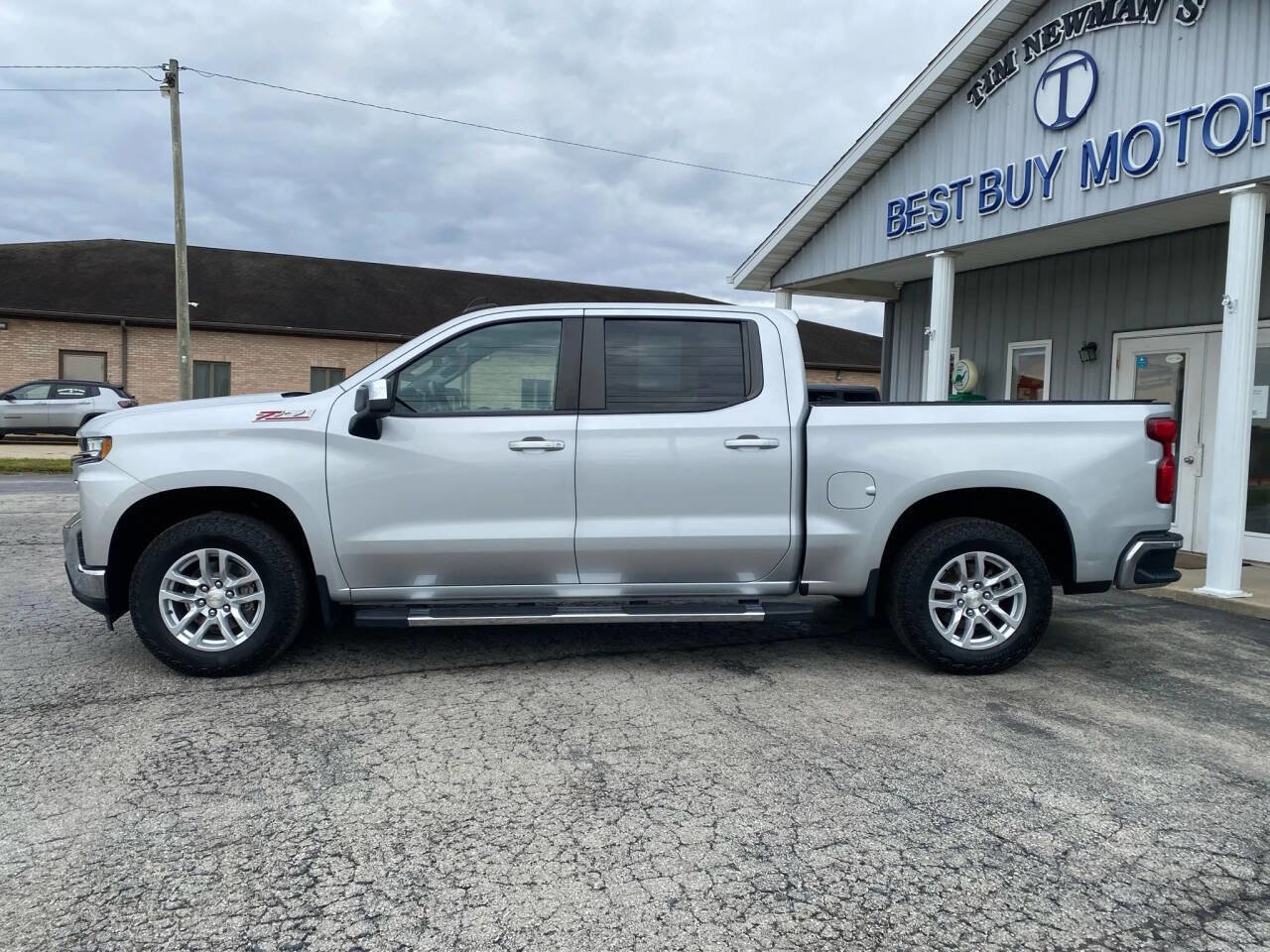 Used 2019 Chevrolet Silverado 1500 LT w/ All-Star Edition image 4