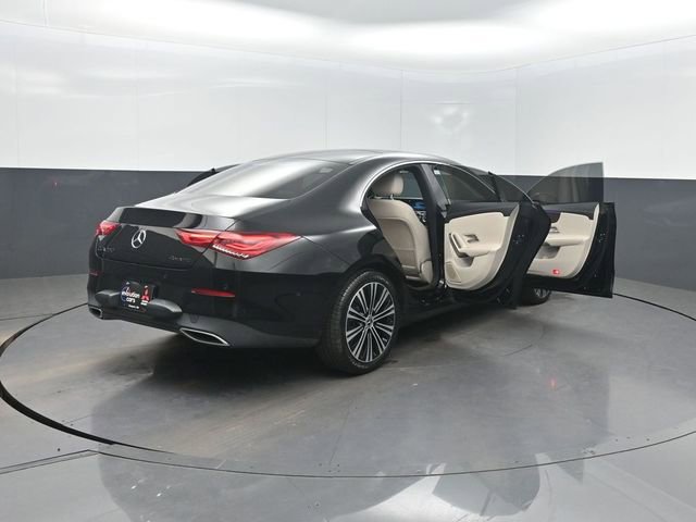 Used 2023 Mercedes-Benz CLA 250 4MATIC w/ Premium Package image 38