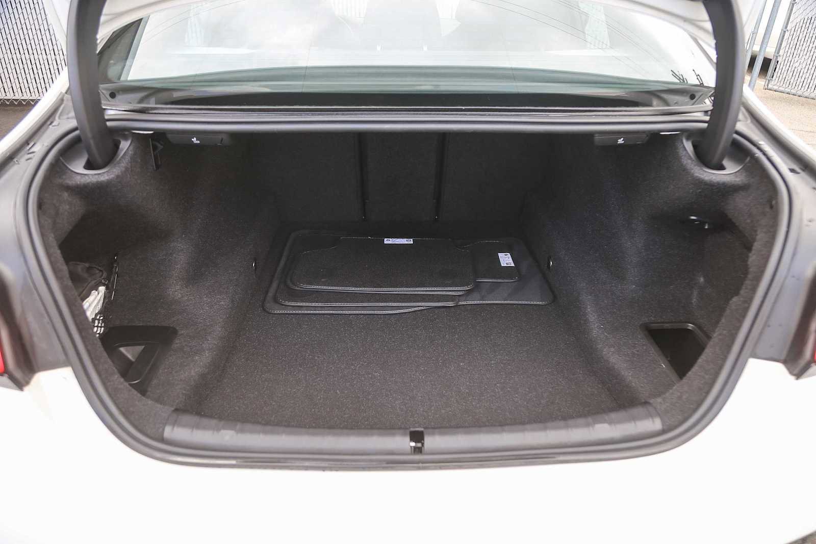 Used 2023 BMW M5 image 23