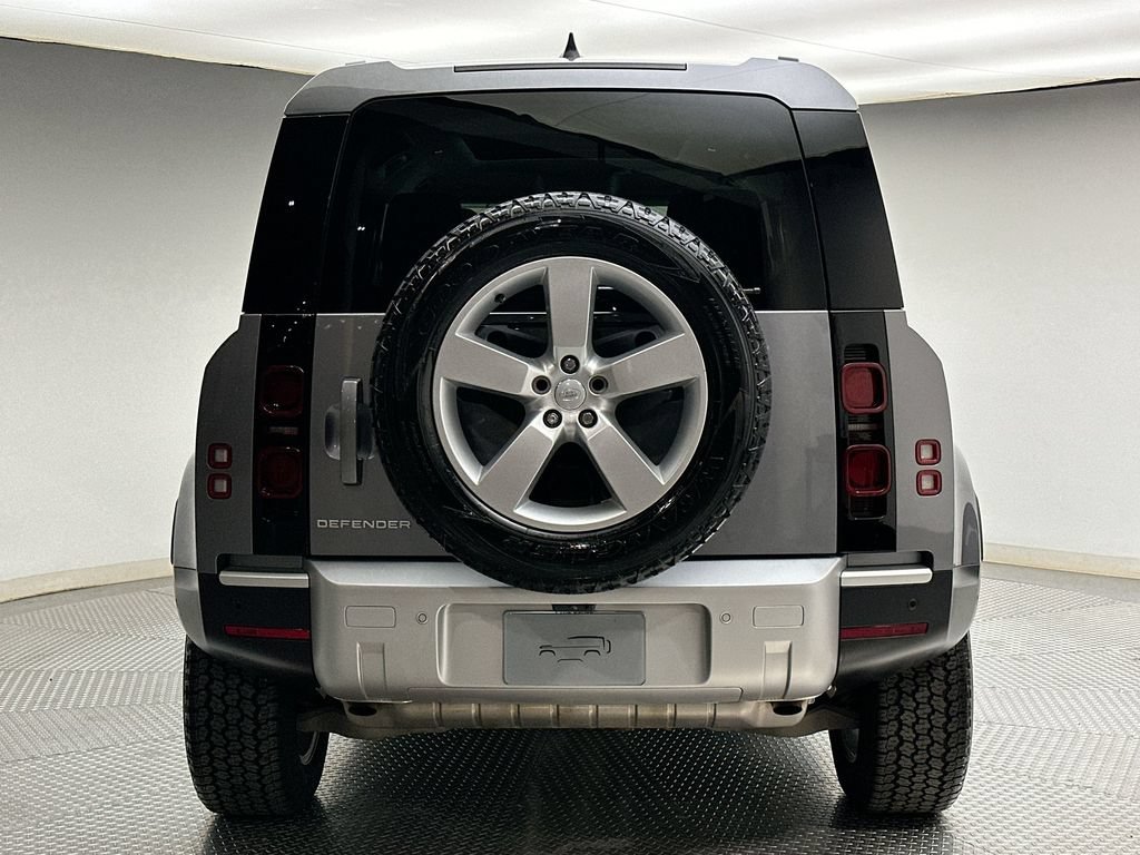 Used 2024 Land Rover Defender 110 S AWD/4WD image 12