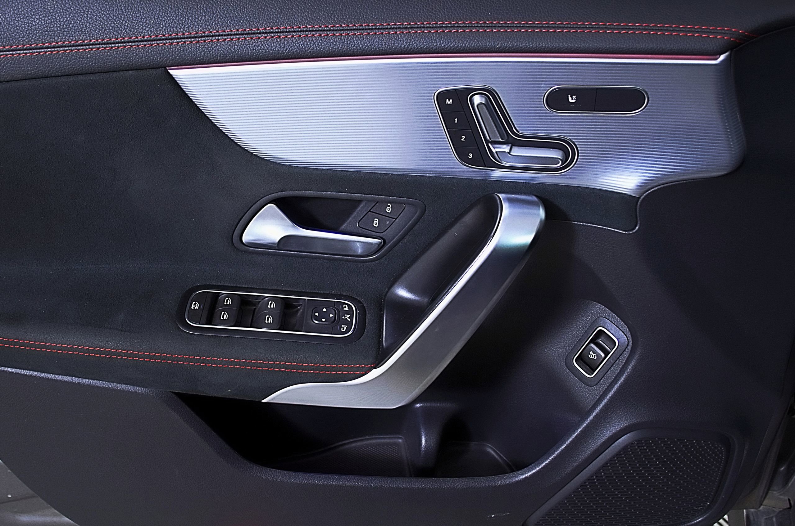 Used 2022 Mercedes-Benz CLA 250 image 17