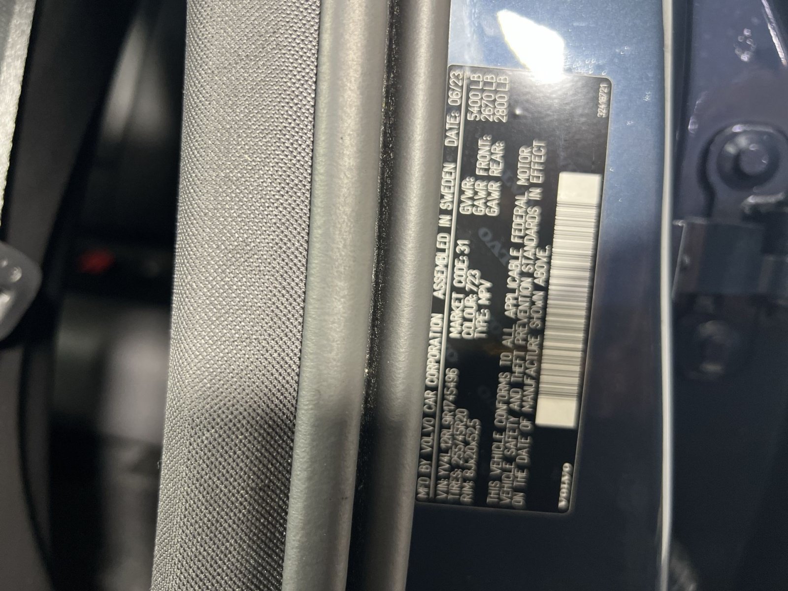 Used 2024 Volvo XC60 B5 Plus AWD/4WD image 30