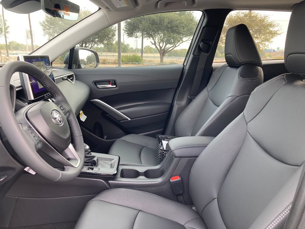 New 2026 Toyota Corolla Cross XLE w/ Convenience Package FWD image 10