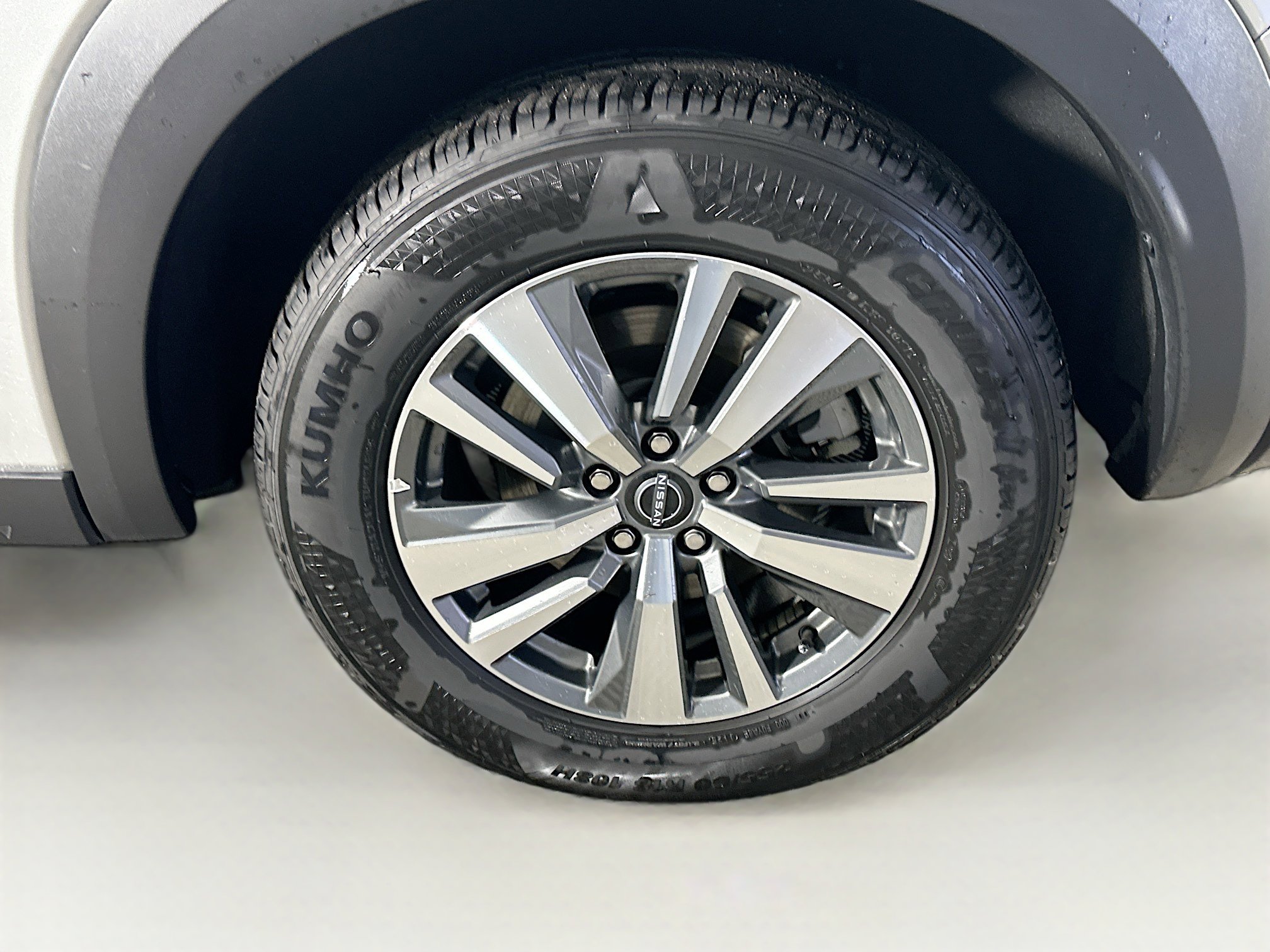 Used 2025 Nissan Pathfinder SL image 11