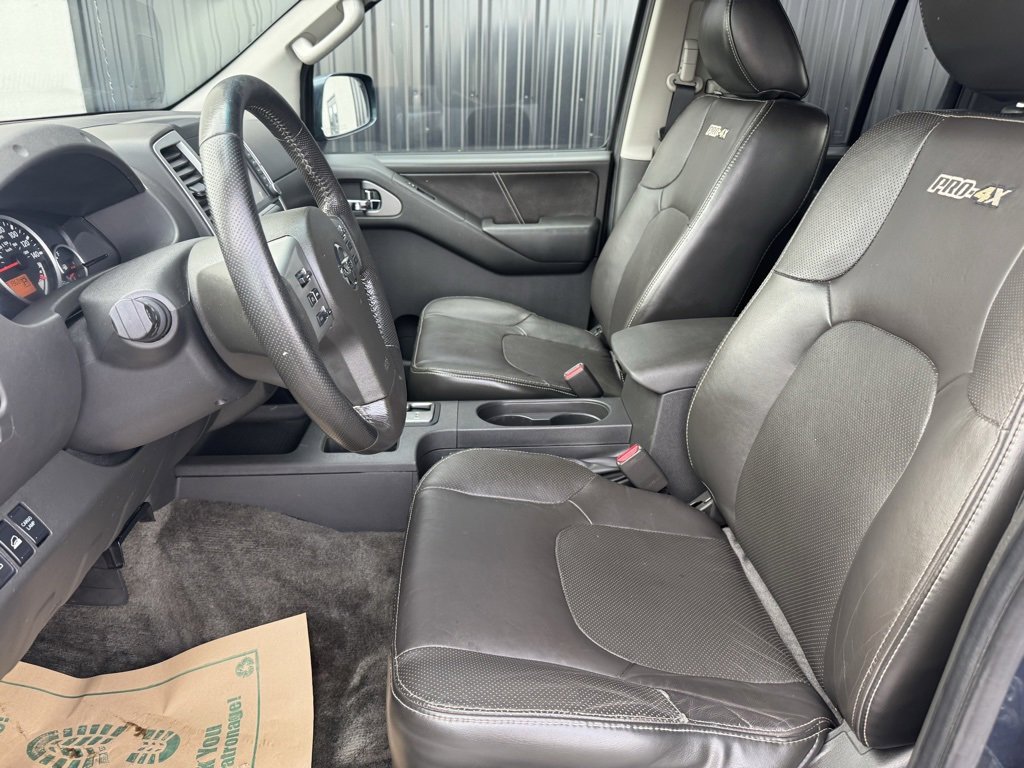 Used 2013 Nissan Frontier PRO-4X image 10