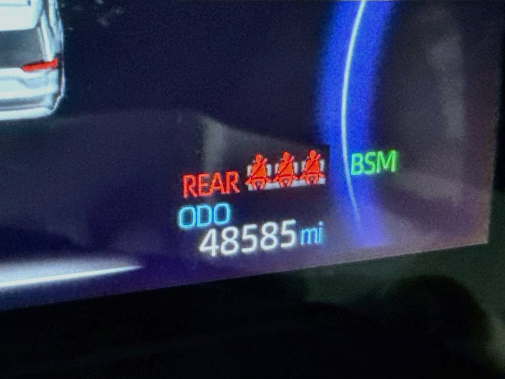 Certified 2023 Toyota RAV4 XLE Premium AWD/4WD image 5