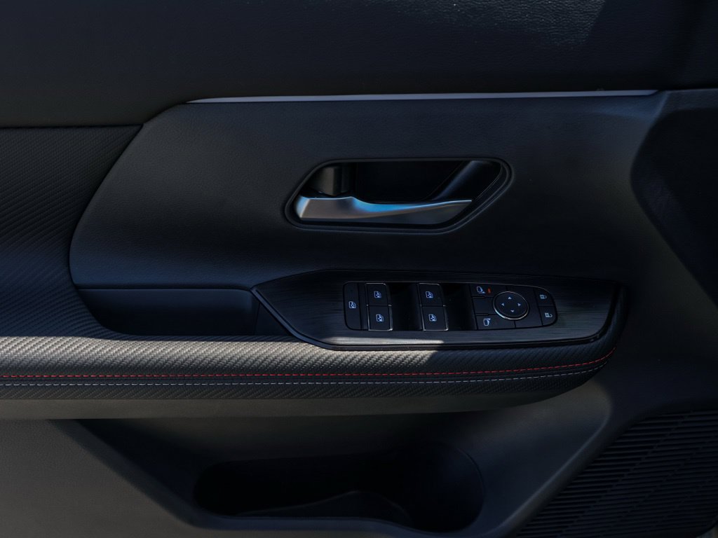 New 2026 Nissan Kicks SR FWD image 23