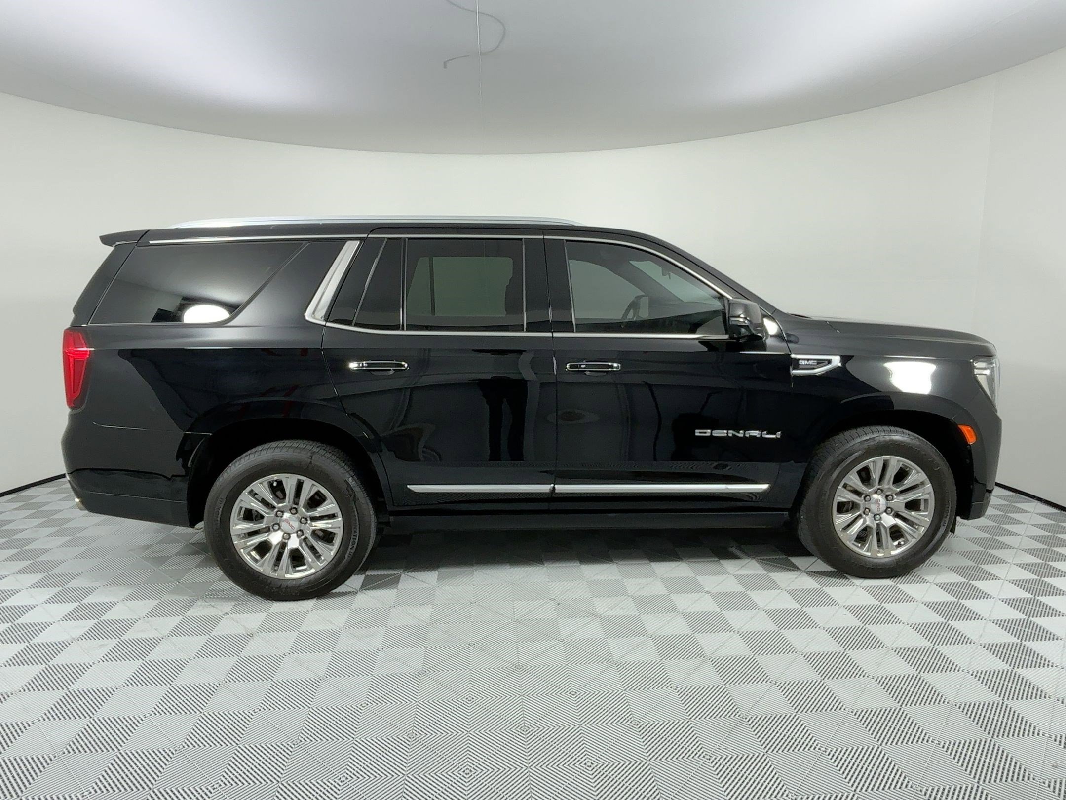Used 2022 GMC Yukon Denali image 8