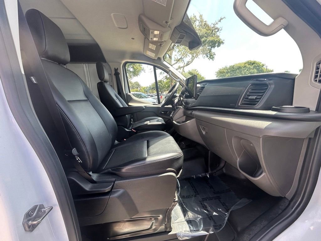 Certified 2024 Ford Transit 350 Low Roof image 23