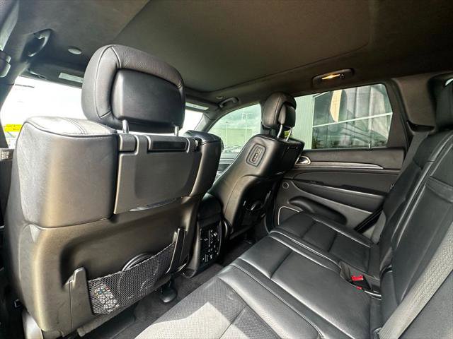 Used 2015 Jeep Grand Cherokee Summit AWD/4WD image 19