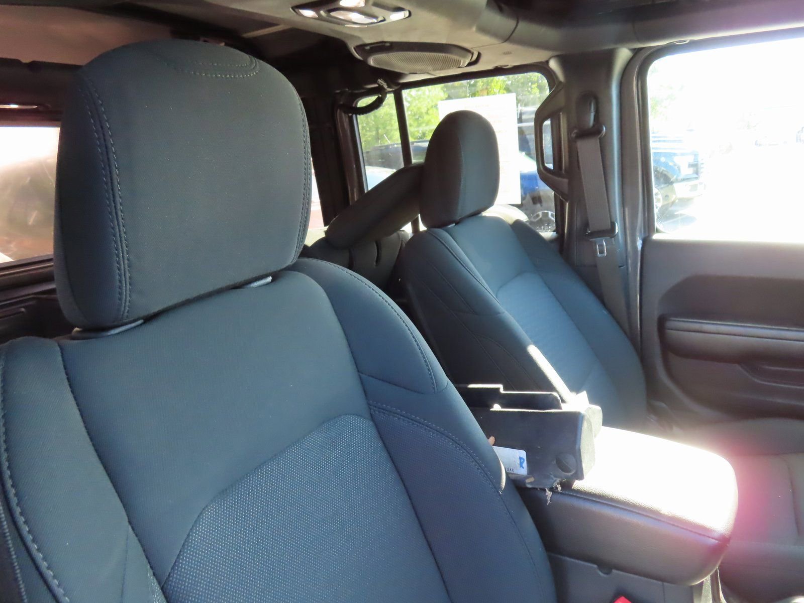 Used 2021 Jeep Wrangler Unlimited Sport image 29