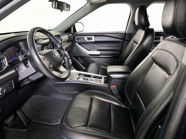 Used 2022 Ford Explorer XLT w/ Equipment Group 202A image 20
