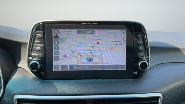 Used 2021 Hyundai Tucson Ultimate w/ Cargo Package FWD image 11