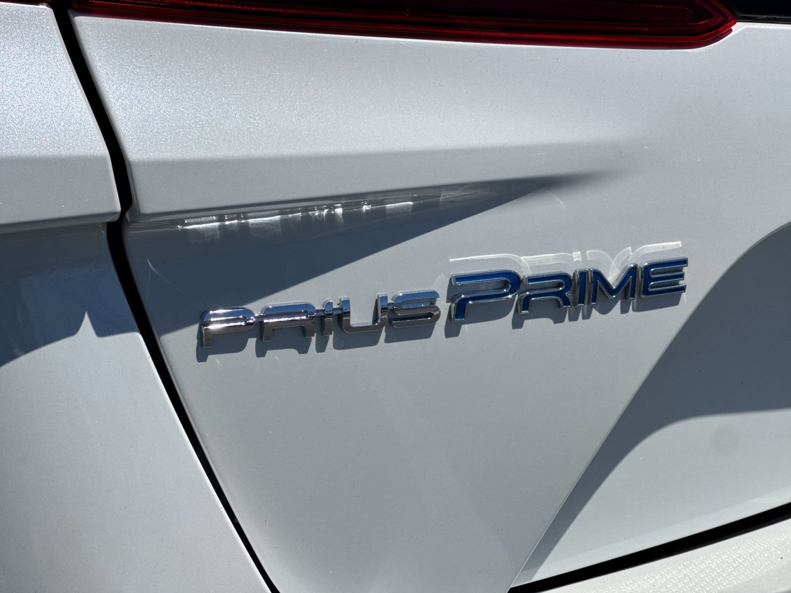 Used 2017 Toyota Prius Prime Plus FWD image 30