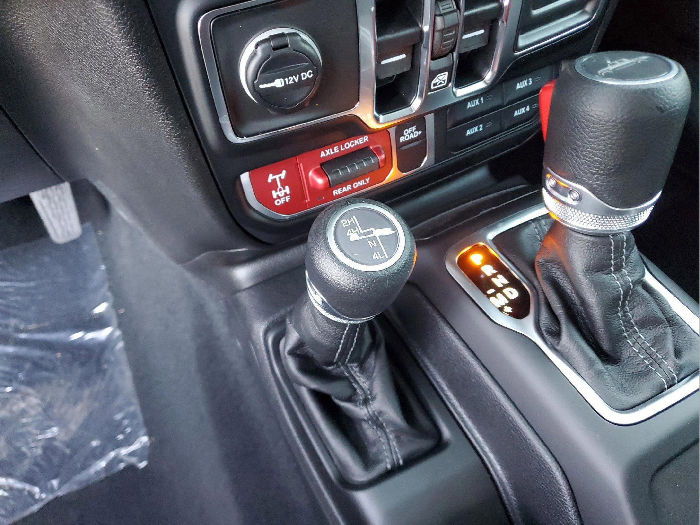 New 2026 Jeep Gladiator Sport AWD/4WD image 10