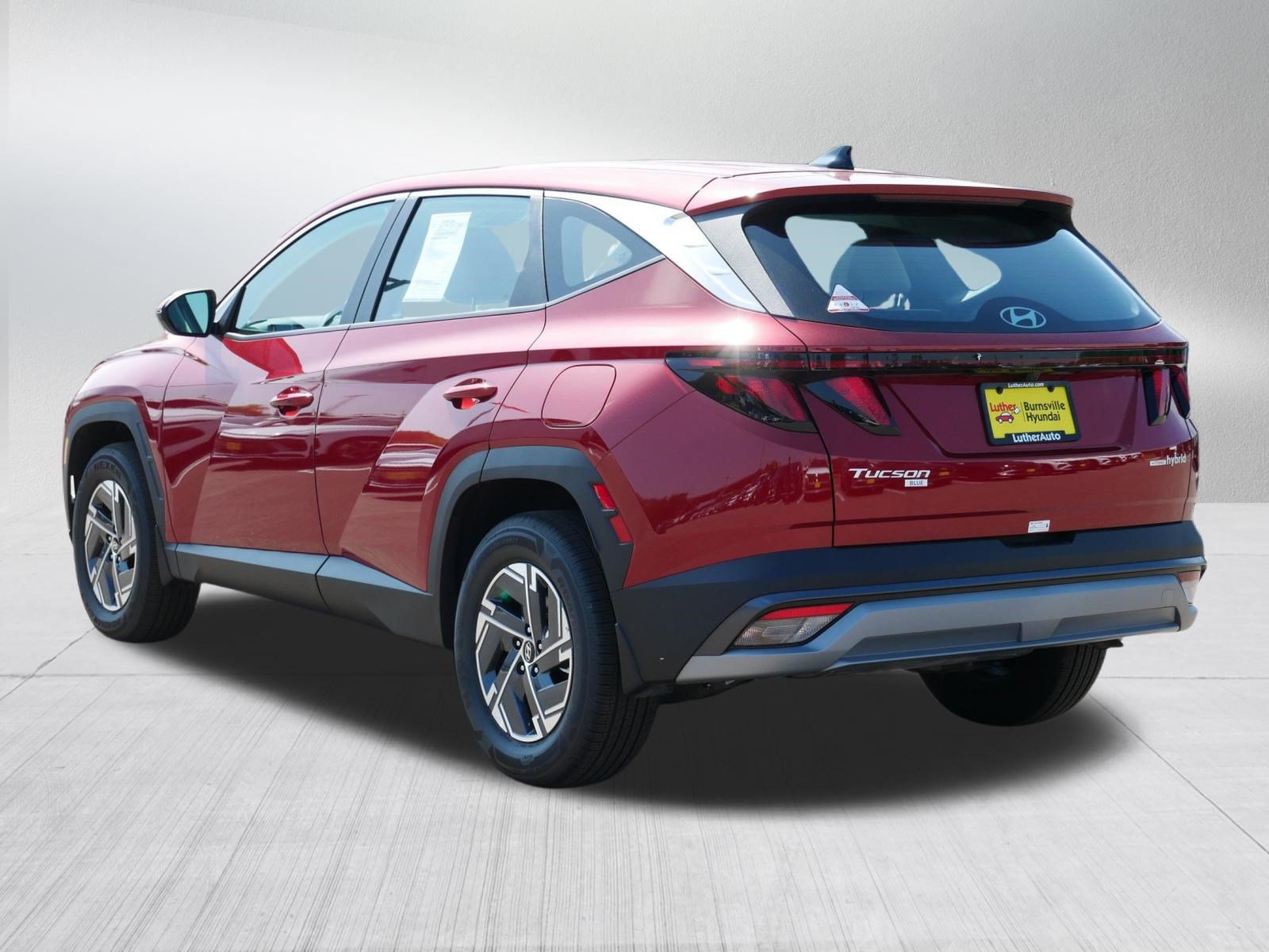 Certified 2026 Hyundai Tucson Blue SE AWD/4WD image 5