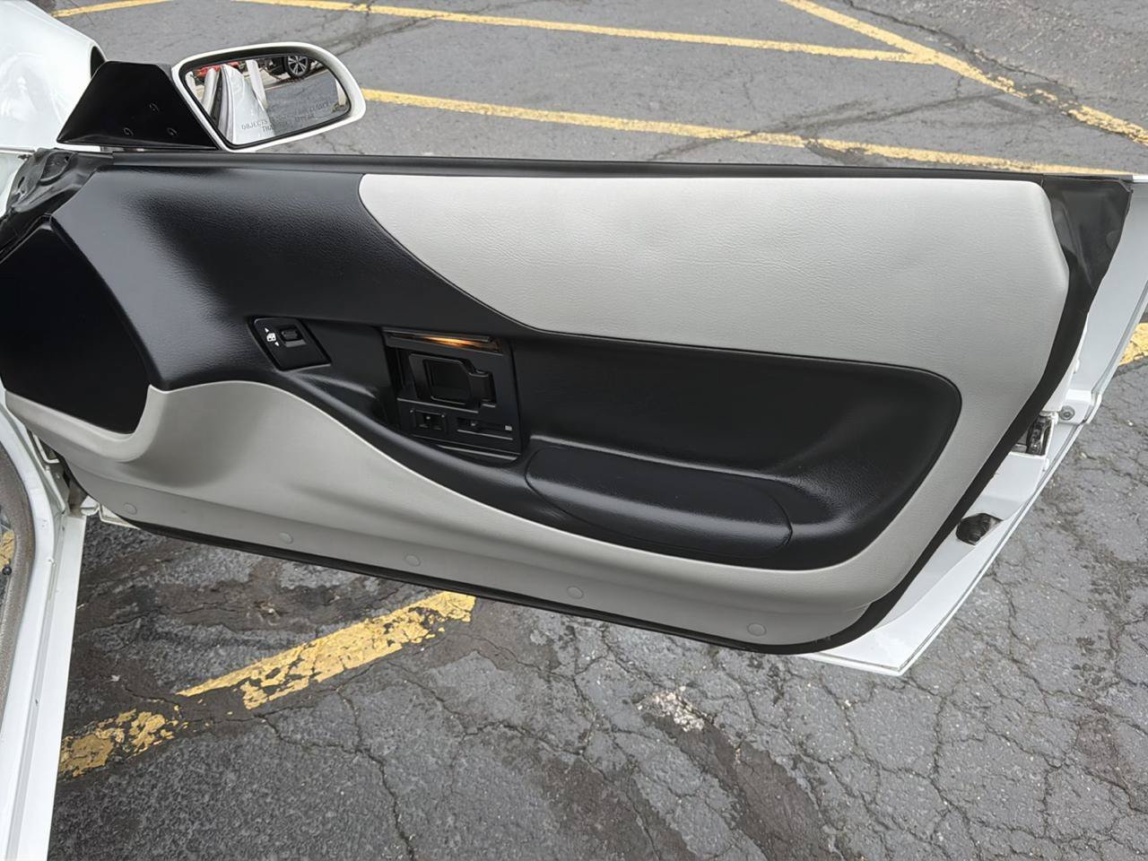 Used 1996 Chevrolet Corvette Convertible RWD image 28