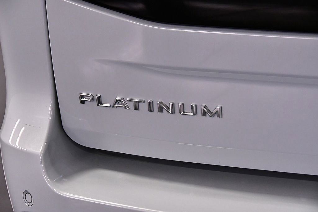 Used 2025 Ford Expedition Platinum AWD/4WD image 10