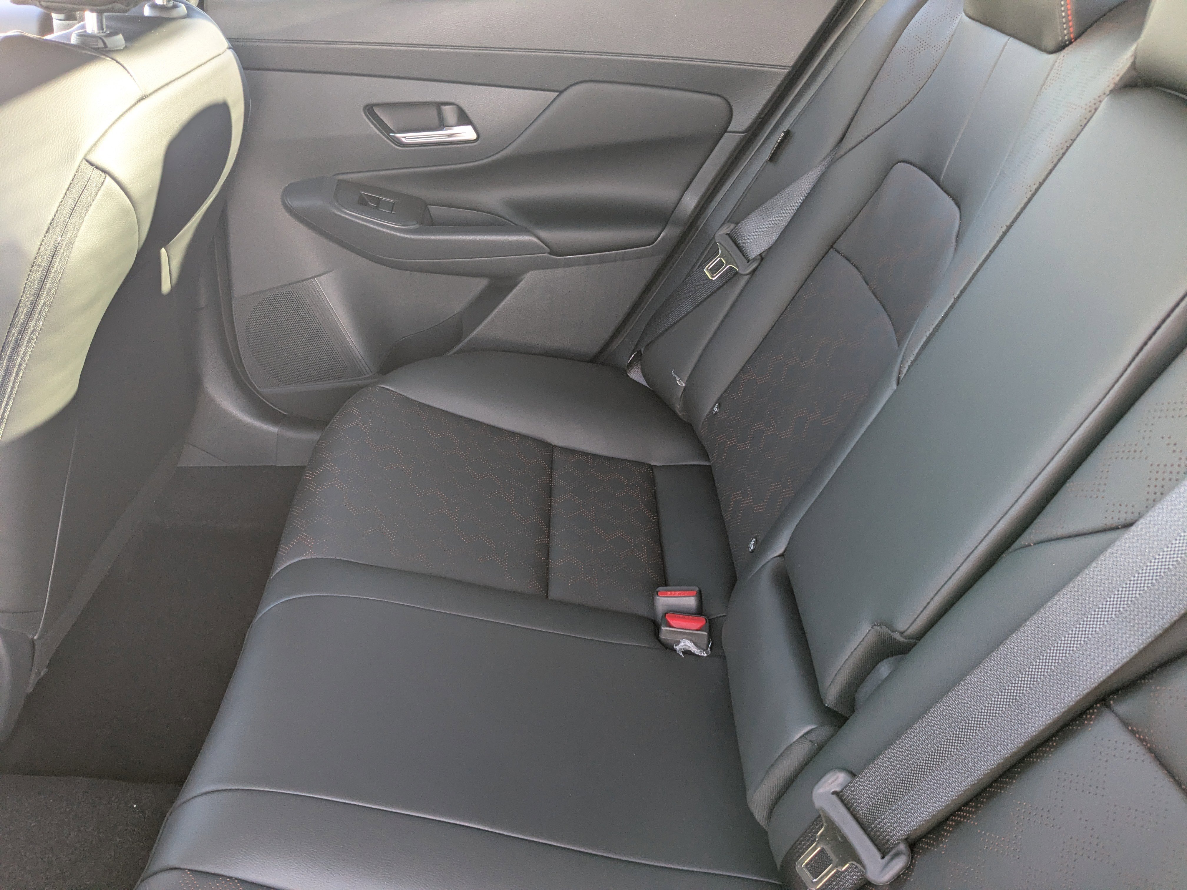 New 2026 Nissan Sentra SR w/ SR Premium Package FWD image 25