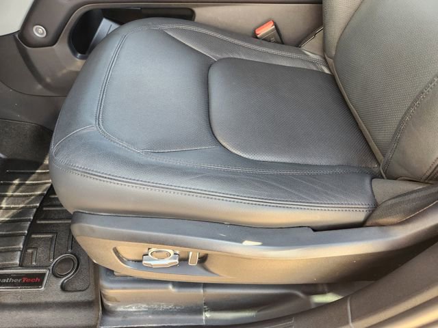 Used 2024 Land Rover Defender 130 S image 23